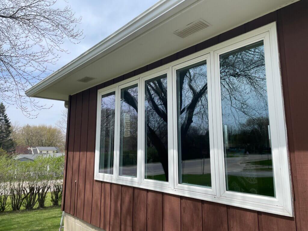 Window cleaning service in Iowa. Give us a call today to request a free quote!